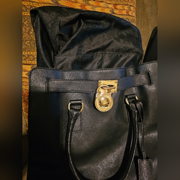 Michael Kors Hamilton Extra Large Saffiano leather EUC - Picture 10 of 16